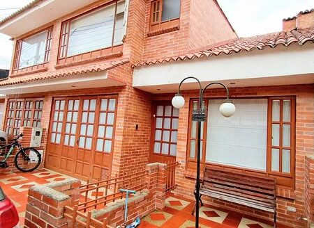 CASA EN BOSQUES DE SAN FELIPE UBATE