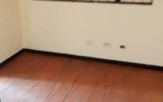 !!Ganga!! 2 apartamentos más lote. Funcional para hotel en Ubaté