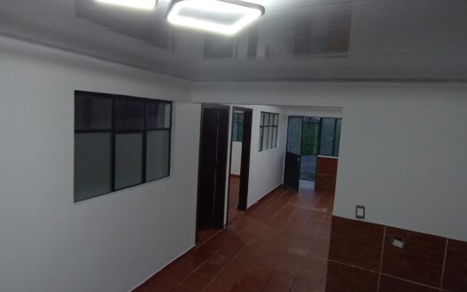 casa con garaje y zona verde en Ubaté