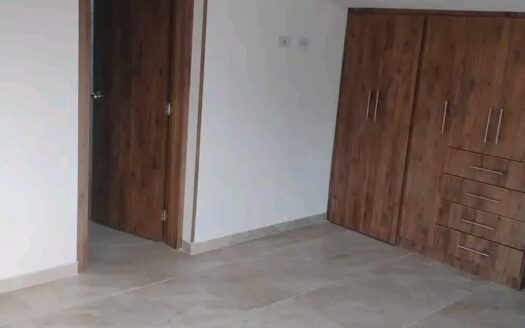 👉 Hermosa casa de tres aptos en Ubaté👈