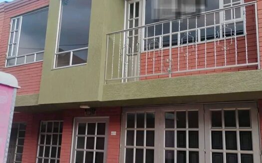 👉Se recibe lote por casa de dos aptos en Ubate👈