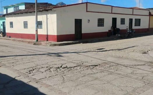 👉Se vende o permuta casa esquinera en Carupa👈
